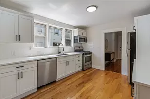34 Henry St, Malden, MA 02148 - Photo 13