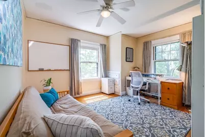 116 Pleasant St, Holyoke, MA 01040 - Photo 21