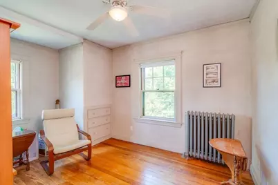 116 Pleasant St, Holyoke, MA 01040 - Photo 23