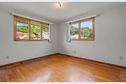 71 Hamilton St, Saugus, MA 01906 - Photo 13