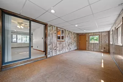 71 Hamilton St, Saugus, MA 01906 - Photo 17