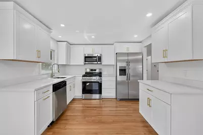 42 Bickford St, Lynn, MA 01904 - Photo 13
