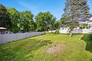 1381 Cohannet St, Taunton, MA 02780 - Photo 19