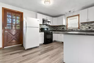 20 Shepherd St, Gloucester, MA 01930 - Photo 9