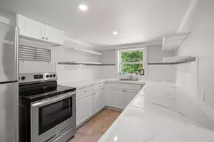 29 Sandwich Rd, Wareham, MA 02571 - Photo 7