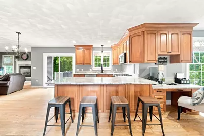 25 Essex St, Middleton, MA 01949 - Photo 7