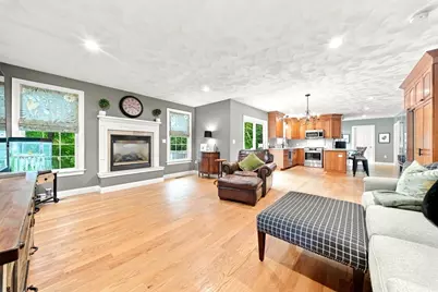 25 Essex St, Middleton, MA 01949 - Photo 11