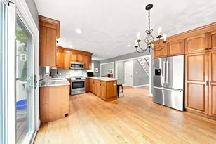 25 Essex St, Middleton, MA 01949 - Photo 9