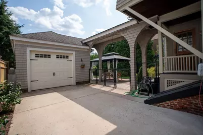 37 Pineywoods Ave, Springfield, MA 01108 - Photo 29