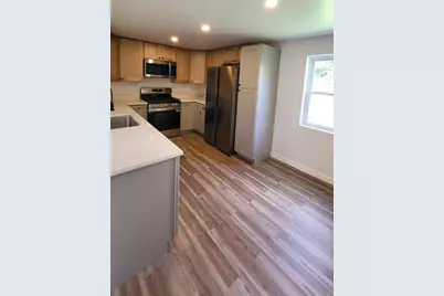 19 Oliver Street #19, Lowell, MA 01854 - Photo 5