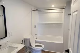 19 Oliver St, Lowell, MA 01854 - Photo 7