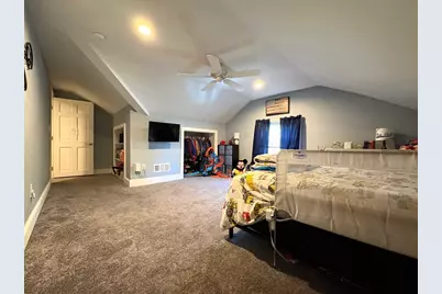 26 Cross St, West Bridgewater, MA 02379 - Photo 15