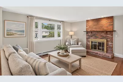106 Tanglewood Dr, Falmouth, MA 02536 - Photo 7