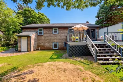 106 Tanglewood Dr, Falmouth, MA 02536 - Photo 5