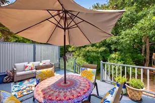 106 Tanglewood Dr, Falmouth, MA 02536 - Photo 1