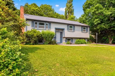 106 Tanglewood Dr, Falmouth, MA 02536 - Photo 3