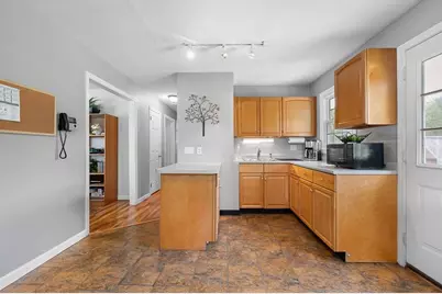 354-356 South Street, Northborough, MA 01532 - Photo 5