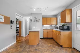 354-356 South St, Northborough, MA 01532 - Photo 5
