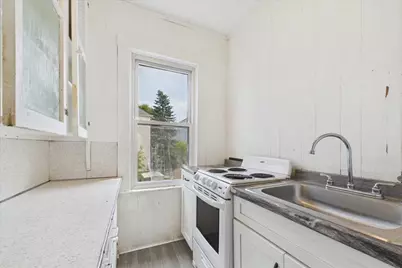 121 Almy St, Fall River, MA 02720 - Photo 19