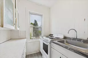 121 Almy St, Fall River, MA 02720 - Photo 19