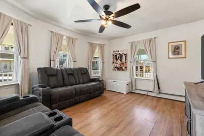 16 Mason St, Beverly, MA 01915 - Photo 17