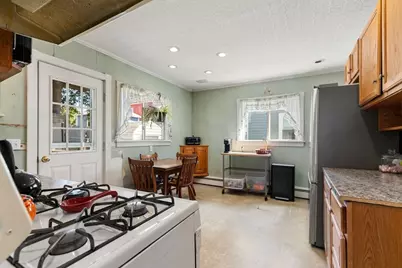 16 Mason St, Beverly, MA 01915 - Photo 21