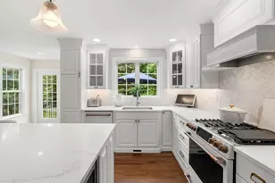 72 Alpine Way, Tyngsborough, MA 01879 - Photo 9