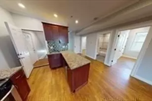 27 Chestnut Ave, Boston, MA 02130 - Photo 3