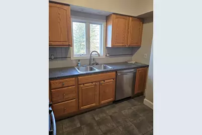600 Charles St #3, Fall River, MA 02724 - Photo 3