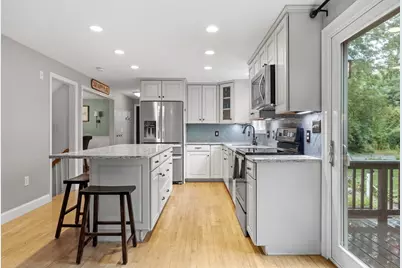 2 Bettys Neck Rd, Lakeville, MA 02347 - Photo 3