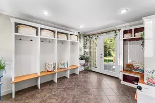 33 S Walnut St, Mansfield, MA 02048 - Photo 9