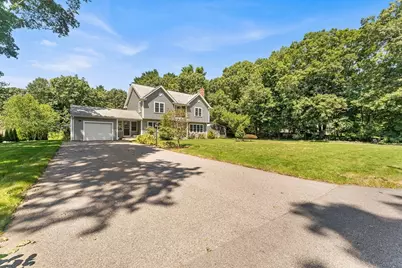 33 S Walnut St, Mansfield, MA 02048 - Photo 3