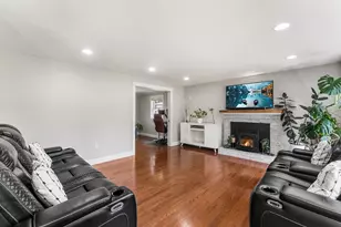 33 S Walnut St, Mansfield, MA 02048 - Photo 5