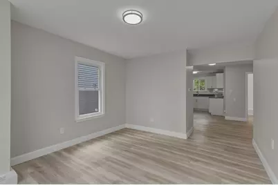12 L St, Lowell, MA 01850 - Photo 5