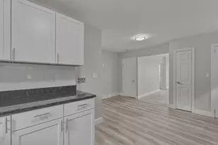 12 L St, Lowell, MA 01850 - Photo 9
