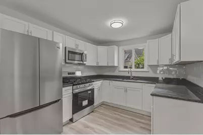 12 L St, Lowell, MA 01850 - Photo 7