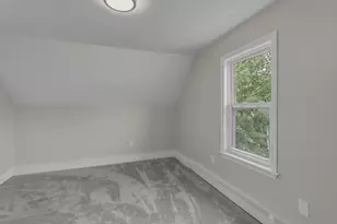 12 L St, Lowell, MA 01850 - Photo 17