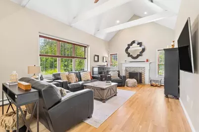 66 Medway St, Norfolk, MA 02056 - Photo 9