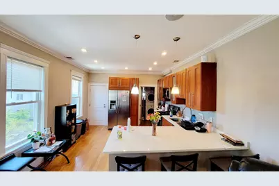 54 Stanley #2, Medford, MA 02155 - Photo 3