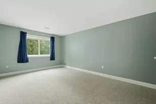 405 Franklin Crossing Rd, Franklin, MA 02038 - Photo 9
