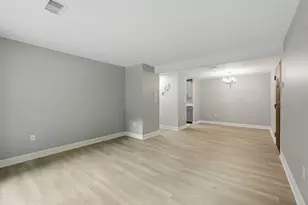 405 Franklin Crossing Rd, Franklin, MA 02038 - Photo 3