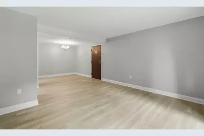 405 Franklin Crossing Road #405, Franklin, MA 02038 - Photo 5
