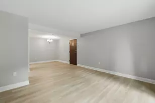 405 Franklin Crossing Rd, Franklin, MA 02038 - Photo 5