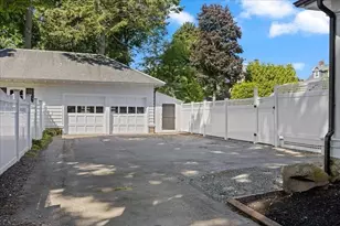 14 Stratford Rd, Melrose, MA 02176 - Photo 35