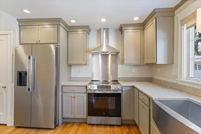 14 Stratford Rd, Melrose, MA 02176 - Photo 9