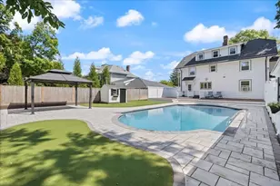 14 Stratford Rd, Melrose, MA 02176 - Photo 3