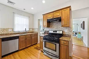 160 White St, Belmont, MA 02478 - Photo 9