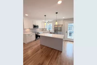 9 Acton Rd #4, Chelmsford, MA 01824 - Photo 5