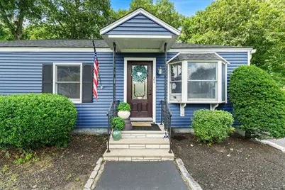 21 Fyrbeck Ave, Shrewsbury, MA 01545 - Photo 3