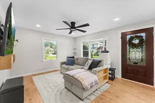 21 Fyrbeck Ave, Shrewsbury, MA 01545 - Photo 13